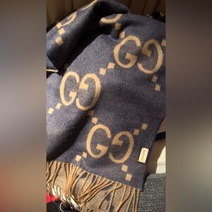 Gucci Blue and Tan Scarf
